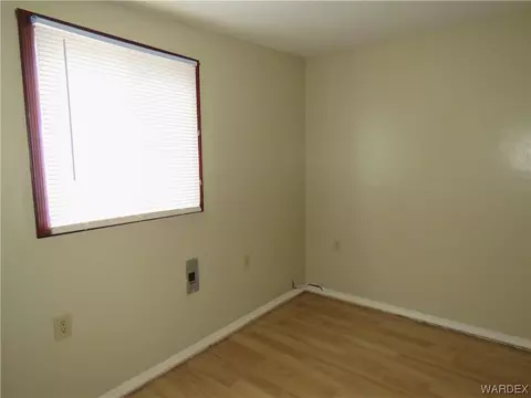 3555 E Lory Ln, Kingman, AZ 86409 photo 8
