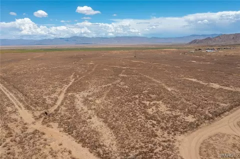 4125 E Calle Gln, Kingman, AZ 86409