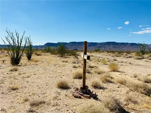N/a Adams Street, Yucca, AZ 86438