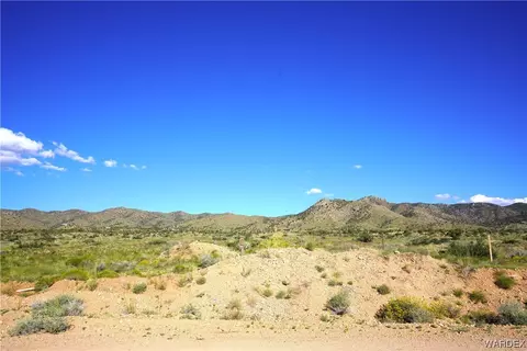 000 E Five Wells Rd, Kingman, AZ 86409 photo 2