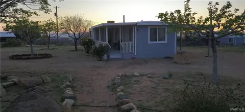 4595 N Thurman Dr, Golden Valley, AZ 86413