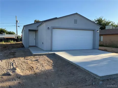 2340 E Carver Ave, Kingman, AZ 86409