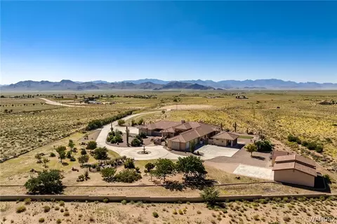 10758 N Painted Rock Dr, Kingman, AZ 86401
