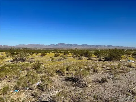 91 Lobo Rd, Dolan Springs, AZ 86441