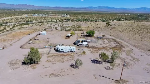 1344 S Laguna Rd, Golden Valley, AZ 86413