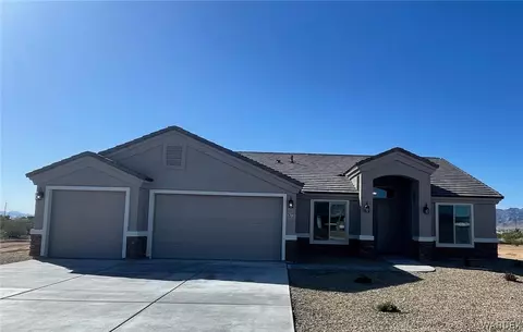 6708 W Shipp Dr, Golden Valley, AZ 86413