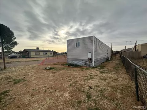 3600 E Thompson Ave, Kingman, AZ 86409 photo 2