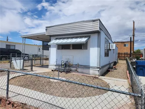 2145 Del Rey Dr, Bullhead City, AZ 86442