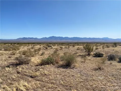 Tbd N Earls Road, Golden Valley, AZ 86413