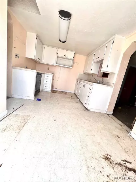3664 E Diagonal Way, Kingman, AZ 86409 photo 6