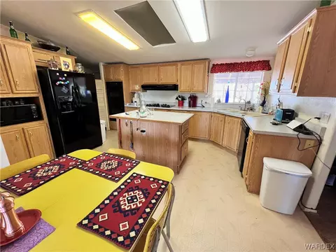 2420 S Rease Rd, Kingman, AZ 86401 photo 3