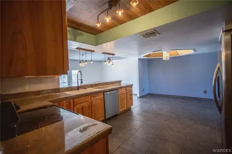 1458 E Ruby Trl, Fort Mohave, AZ 86426 photo 6