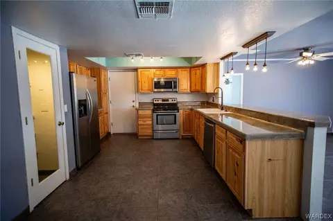 1458 E Ruby Trl, Fort Mohave, AZ 86426 photo 2