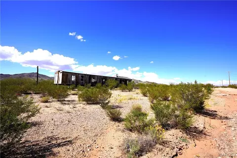 6797 N Mormon Flat Rd, Golden Valley, AZ 86413