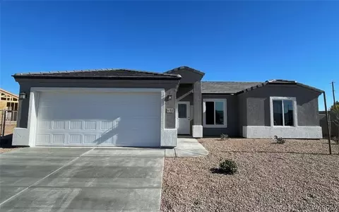498 S San Vicente Cv, Golden Valley, AZ 86413