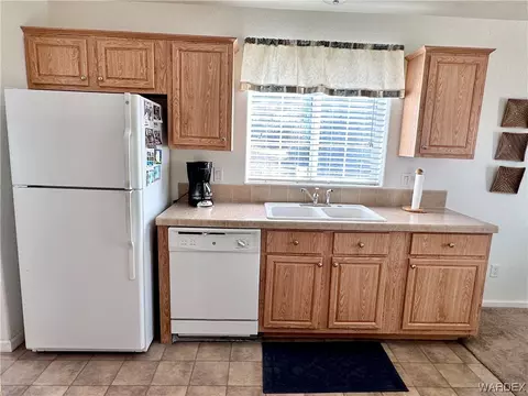 7677 N Christmas Tree Dr, Hackberry, AZ 86411 photo 20