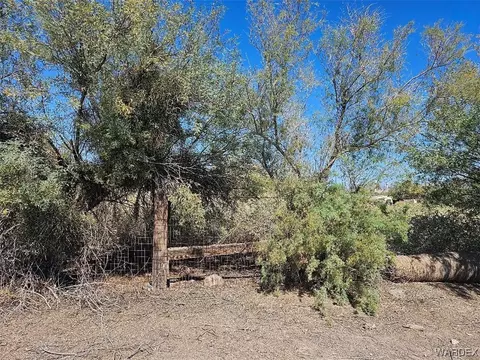 3089 E Old West Dr, Mohave Valley, AZ 86440