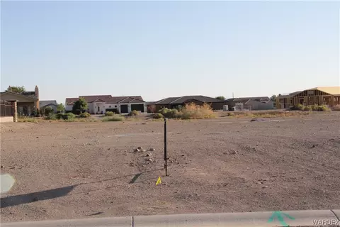 2170 E Calle Salamanca, Fort Mohave, AZ 86426