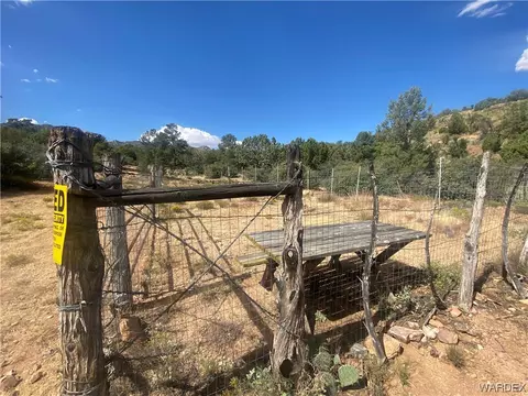 000 Mountain Springs Ln, Hackberry, AZ 86411 photo 3