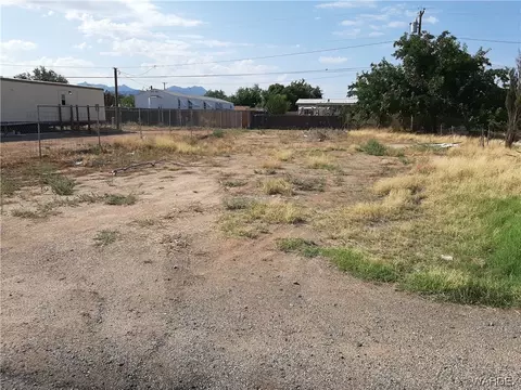 3690 E Lum Ave, Kingman, AZ 86409