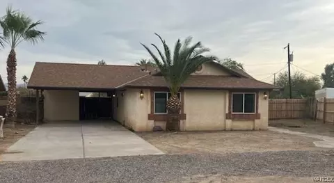 10280 S Plantation Dr, Mohave Valley, AZ 86440
