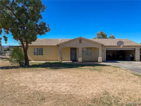 2214 E Pescador Dr, Mohave Valley, AZ 86440