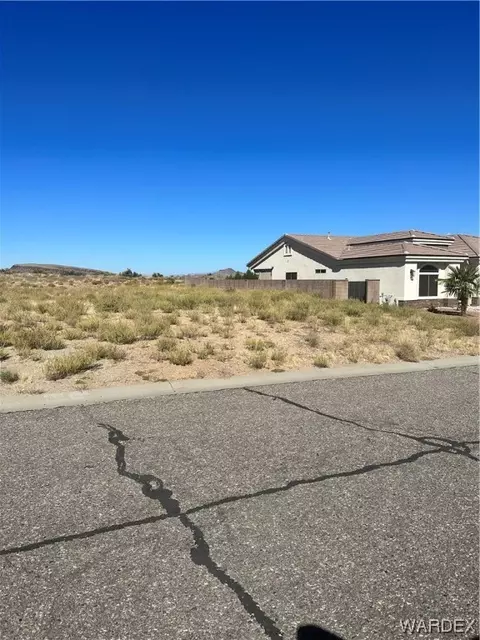 1577 E Blue Flame St, Kingman, AZ 86409