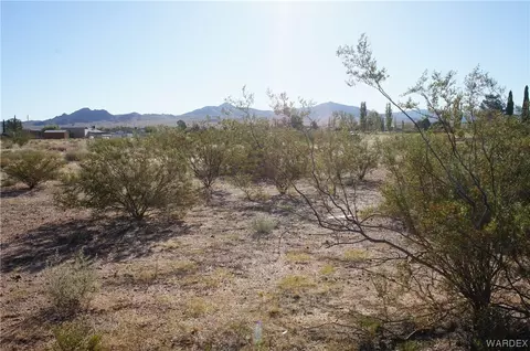 7813 E Monte Tesoro Dr, Kingman, AZ 86401 photo 6