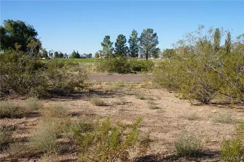 7813 E Monte Tesoro Dr, Kingman, AZ 86401 photo 4