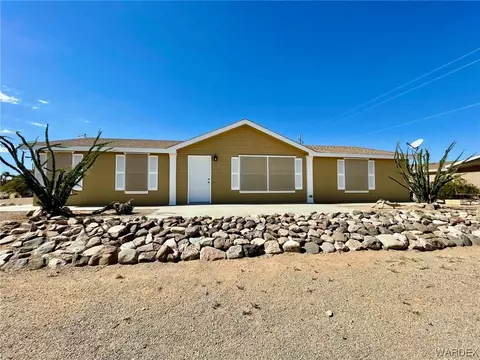 635 E Dellenbaugh Dr, Meadview, AZ 86444 photo 2
