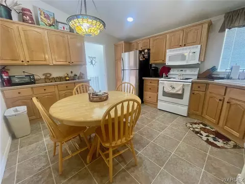 635 E Dellenbaugh Dr, Meadview, AZ 86444 photo 11