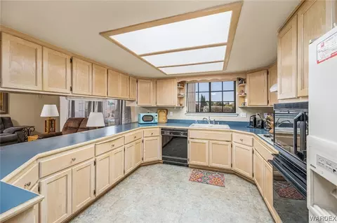 2215 E Suffock Ave, Kingman, AZ 86409 photo 9