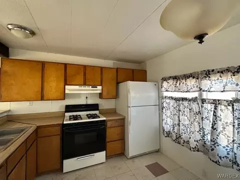 3700 E Robin Ln, Kingman, AZ 86409 photo 8