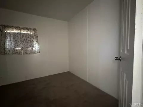 3700 E Robin Ln, Kingman, AZ 86409 photo 12