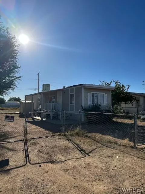 3700 E Robin Ln, Kingman, AZ 86409 photo 2
