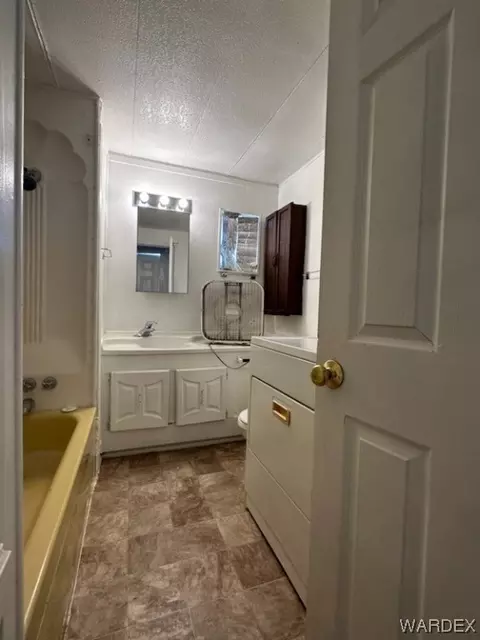 3700 E Robin Ln, Kingman, AZ 86409 photo 15