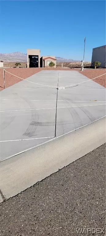 2349 Alamogordo Ln, Bullhead City, AZ 86442