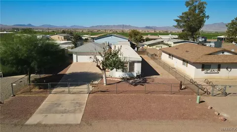 8293 S Mulberry Dr, Mohave Valley, AZ 86440