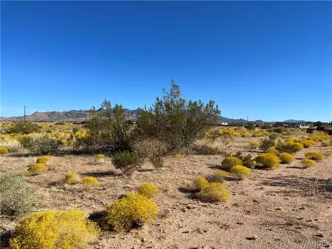 000 N Apache, Kingman, AZ 86401 photo 5