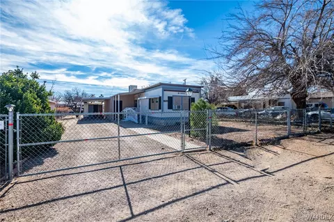 3024 E Ames Ave, Kingman, AZ 86409
