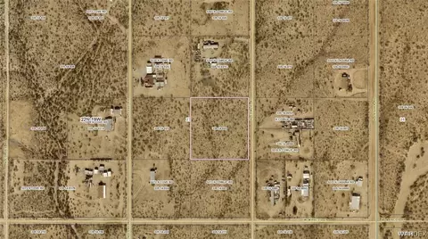 00 N Cowlic Rd, Golden Valley, AZ 86413
