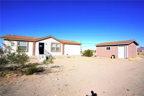 15517 N Frontier Dr, Dolan Springs, AZ 86441