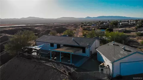 13496 S Hall Rd, Topock, AZ 86436