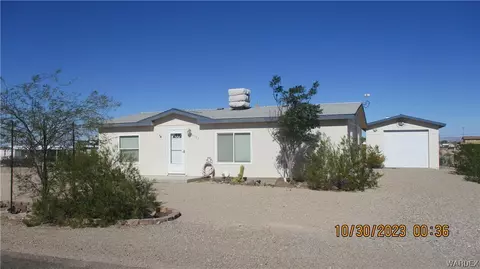 4957 E Monarch Dr, Topock, AZ 86436
