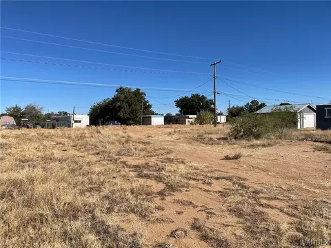 3035 E Suffock Ave, Kingman, AZ 86409