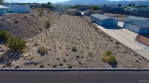 1477 Luna Ln, Bullhead City, AZ 86442