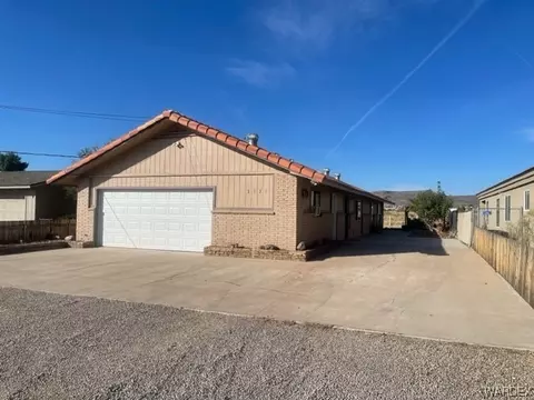 3555 N Burbank St, Kingman, AZ 86409