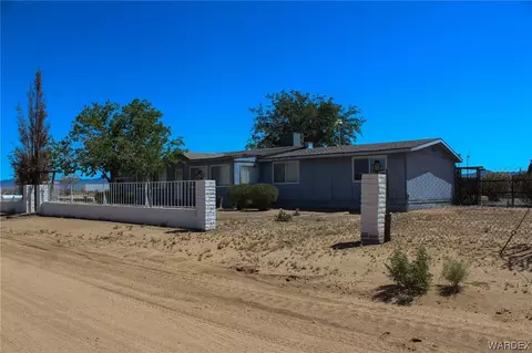 4420 N Carrizo Rd, Golden Valley, AZ 86413