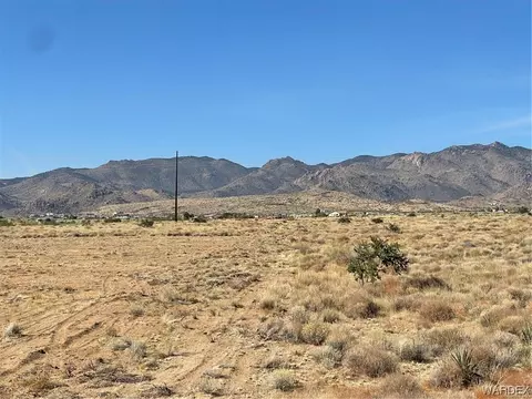 2 E 23 E Rambo Rd, Kingman, AZ 86409 photo 17
