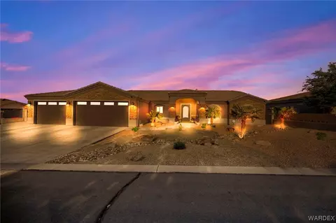 2220 Mesa Dr, Kingman, AZ 86401